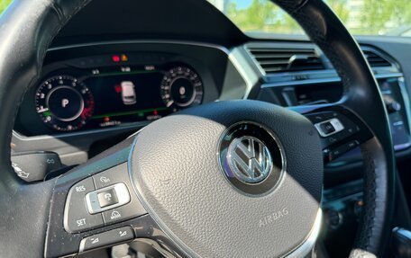 Volkswagen Tiguan II, 2018 год, 2 950 000 рублей, 19 фотография