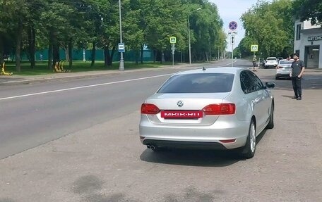 Volkswagen Jetta VI, 2011 год, 1 250 000 рублей, 4 фотография