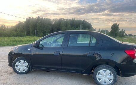 Renault Logan II, 2017 год, 1 050 000 рублей, 8 фотография