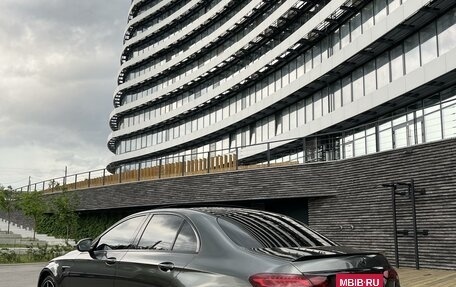 Mercedes-Benz E-Класс, 2019 год, 4 900 000 рублей, 37 фотография