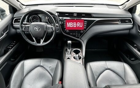 Toyota Camry, 2020 год, 3 000 000 рублей, 9 фотография