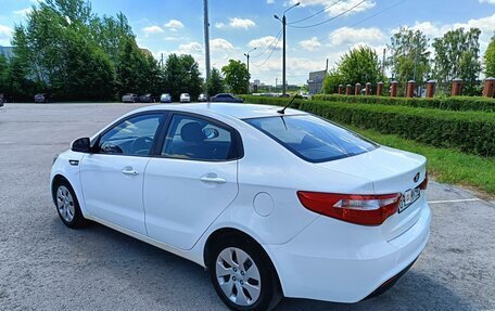 KIA Rio III рестайлинг, 2013 год, 695 000 рублей, 4 фотография