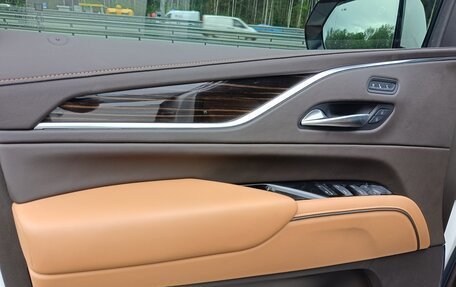 Cadillac Escalade V, 2021 год, 13 500 000 рублей, 21 фотография