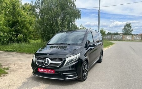 Mercedes-Benz V-Класс, 2020 год, 6 800 000 рублей, 3 фотография