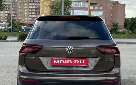 Volkswagen Tiguan II, 2017 год, 2 600 000 рублей, 5 фотография
