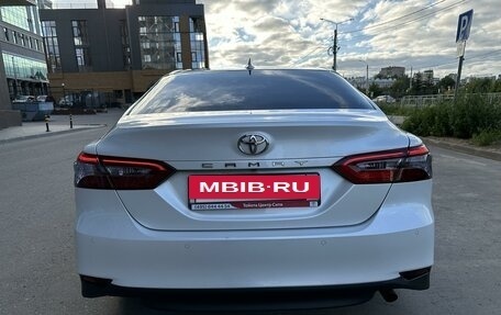 Toyota Camry, 2021 год, 2 890 000 рублей, 9 фотография