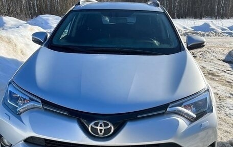 Toyota RAV4, 2019 год, 2 990 000 рублей, 2 фотография