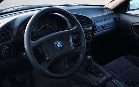 BMW 3 серия, 1993 год, 673 000 рублей, 9 фотография