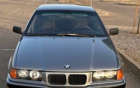 BMW 3 серия, 1993 год, 673 000 рублей, 8 фотография