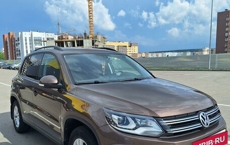 Volkswagen Tiguan I, 2015 год, 2 100 000 рублей, 2 фотография