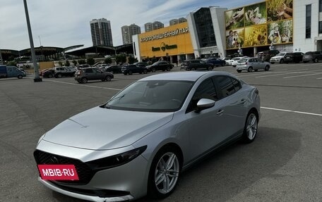 Mazda 3, 2018 год, 2 050 000 рублей, 2 фотография