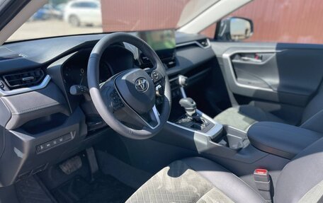 Toyota RAV4, 2024 год, 4 880 000 рублей, 13 фотография