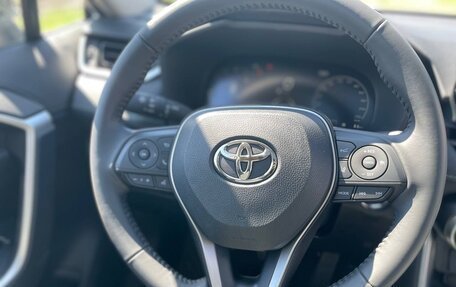 Toyota RAV4, 2024 год, 4 880 000 рублей, 15 фотография