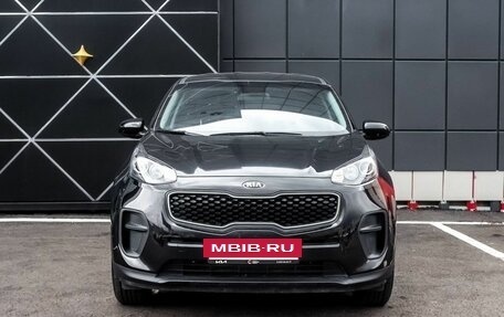 KIA Sportage IV рестайлинг, 2017 год, 2 145 500 рублей, 4 фотография