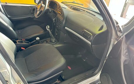 Chevrolet Niva I рестайлинг, 2013 год, 591 990 рублей, 12 фотография