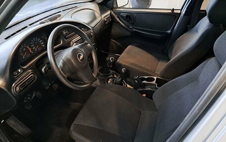 Chevrolet Niva I рестайлинг, 2011 год, 567 100 рублей, 16 фотография