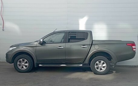 Mitsubishi L200 IV рестайлинг, 2015 год, 1 899 000 рублей, 8 фотография