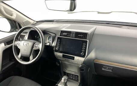Toyota Land Cruiser Prado 150 рестайлинг 2, 2020 год, 6 235 000 рублей, 11 фотография