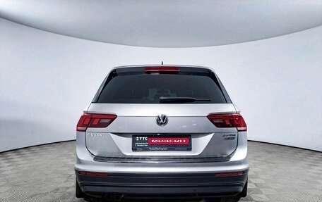 Volkswagen Tiguan II, 2017 год, 2 884 000 рублей, 6 фотография