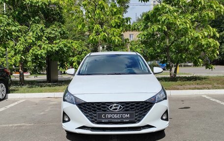 Hyundai Solaris II рестайлинг, 2021 год, 1 600 000 рублей, 2 фотография