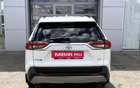 Toyota RAV4, 2020 год, 3 299 000 рублей, 6 фотография