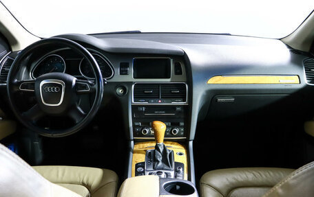 Audi Q7, 2010 год, 1 890 000 рублей, 12 фотография