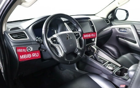 Mitsubishi Pajero Sport III рестайлинг, 2022 год, 4 900 000 рублей, 14 фотография