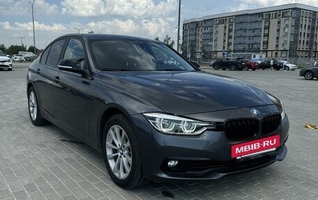 BMW 3 серия, 2017 год, 2 950 000 рублей, 3 фотография