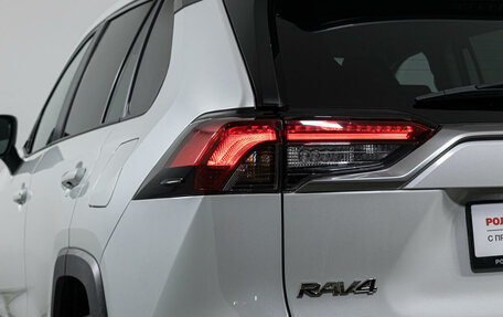 Toyota RAV4, 2020 год, 3 799 000 рублей, 11 фотография
