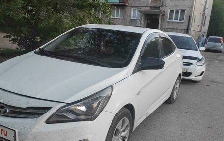 Hyundai Solaris II рестайлинг, 2014 год, 520 000 рублей, 1 фотография