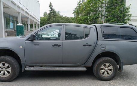 Mitsubishi L200 IV рестайлинг, 2013 год, 1 300 000 рублей, 6 фотография