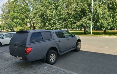 Mitsubishi L200 IV рестайлинг, 2013 год, 1 300 000 рублей, 4 фотография