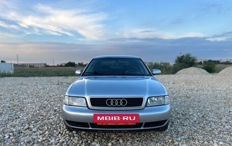 Audi A4, 1995 год, 299 000 рублей, 2 фотография