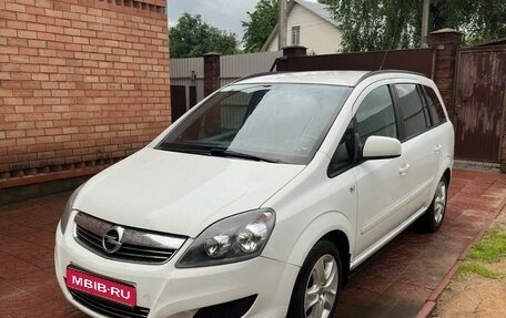 Opel Zafira B, 2012 год, 860 000 рублей, 1 фотография