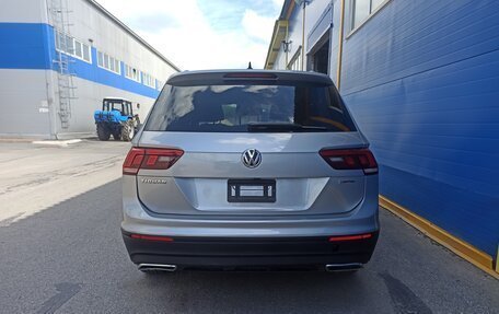 Volkswagen Tiguan II, 2019 год, 2 799 999 рублей, 9 фотография