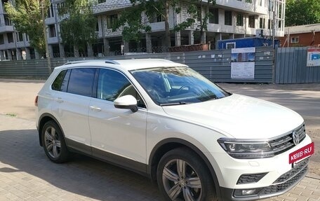 Volkswagen Tiguan II, 2019 год, 3 500 000 рублей, 2 фотография