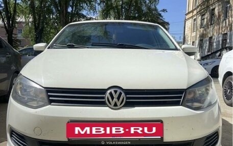 Volkswagen Polo VI (EU Market), 2011 год, 550 000 рублей, 2 фотография