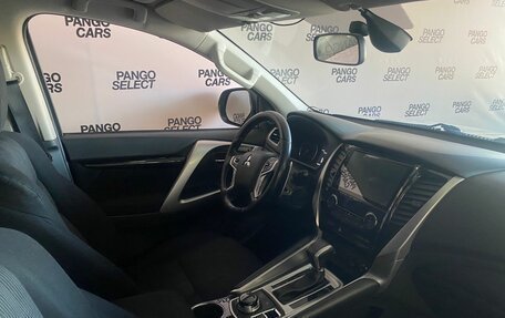 Mitsubishi Pajero Sport III рестайлинг, 2018 год, 3 155 000 рублей, 19 фотография