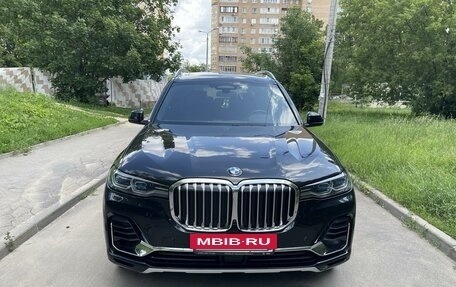 BMW X7, 2021 год, 13 250 000 рублей, 3 фотография