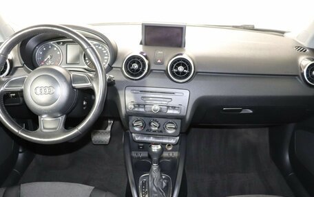 Audi A1, 2011 год, 998 000 рублей, 15 фотография
