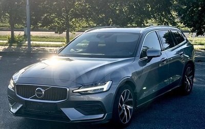 Volvo V60 II, 2018 год, 3 101 000 рублей, 1 фотография