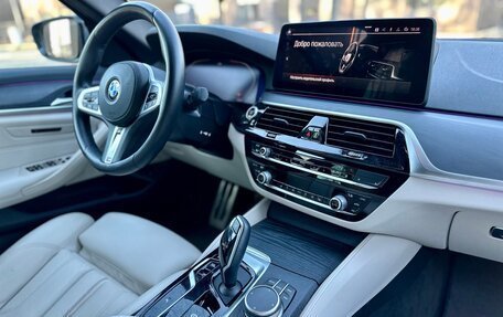 BMW 5 серия, 2021 год, 5 990 000 рублей, 8 фотография