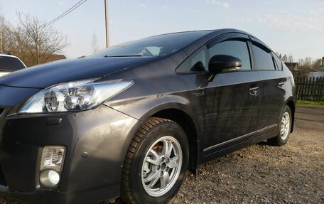 Toyota Prius, 2010 год, 1 350 000 рублей, 3 фотография