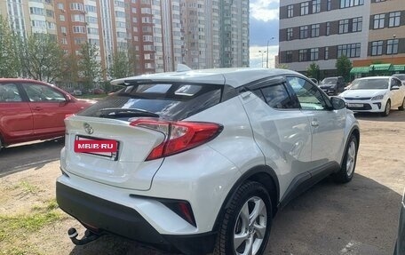 Toyota C-HR I рестайлинг, 2018 год, 2 420 000 рублей, 4 фотография