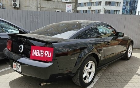 Ford Mustang VI рестайлинг, 2006 год, 2 500 000 рублей, 9 фотография