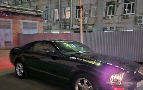 Ford Mustang VI рестайлинг, 2006 год, 2 500 000 рублей, 34 фотография