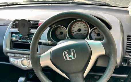 Honda Fit III, 2006 год, 585 000 рублей, 11 фотография