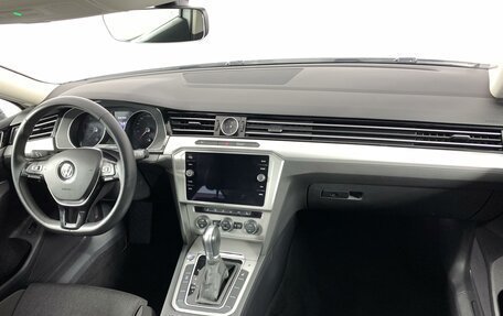 Volkswagen Passat B8 рестайлинг, 2019 год, 2 253 590 рублей, 11 фотография