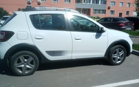 Renault Sandero II рестайлинг, 2018 год, 1 320 000 рублей, 2 фотография