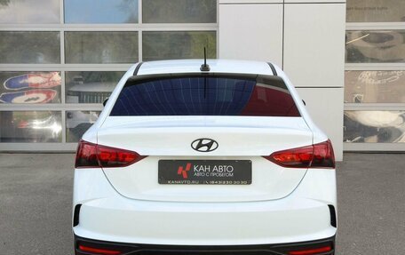 Hyundai Solaris II рестайлинг, 2021 год, 1 590 000 рублей, 4 фотография